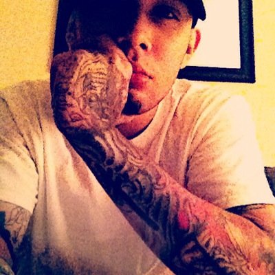 JustinFuentes29's profile picture. Proud father of a beautiful baby girl named Mae❤️ Baber at the Hair Castle @justin_the_apprentice