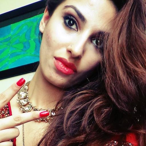 Emjayy_96's profile picture. Class of 2011
#Leo
♥purple♥
♥2-26-2013♥M+T Forever♥