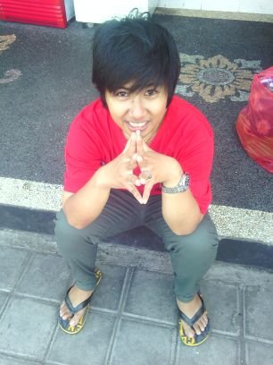 DeeAjum's profile picture. Saya hanya manusia biasa saja :)