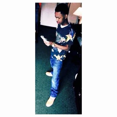 901dinero_'s profile picture. Ima Million Dollar Nigga Cus The Hood Made Me But Ima Real Nigga First , That's How My Mama Raised Me .. I AM