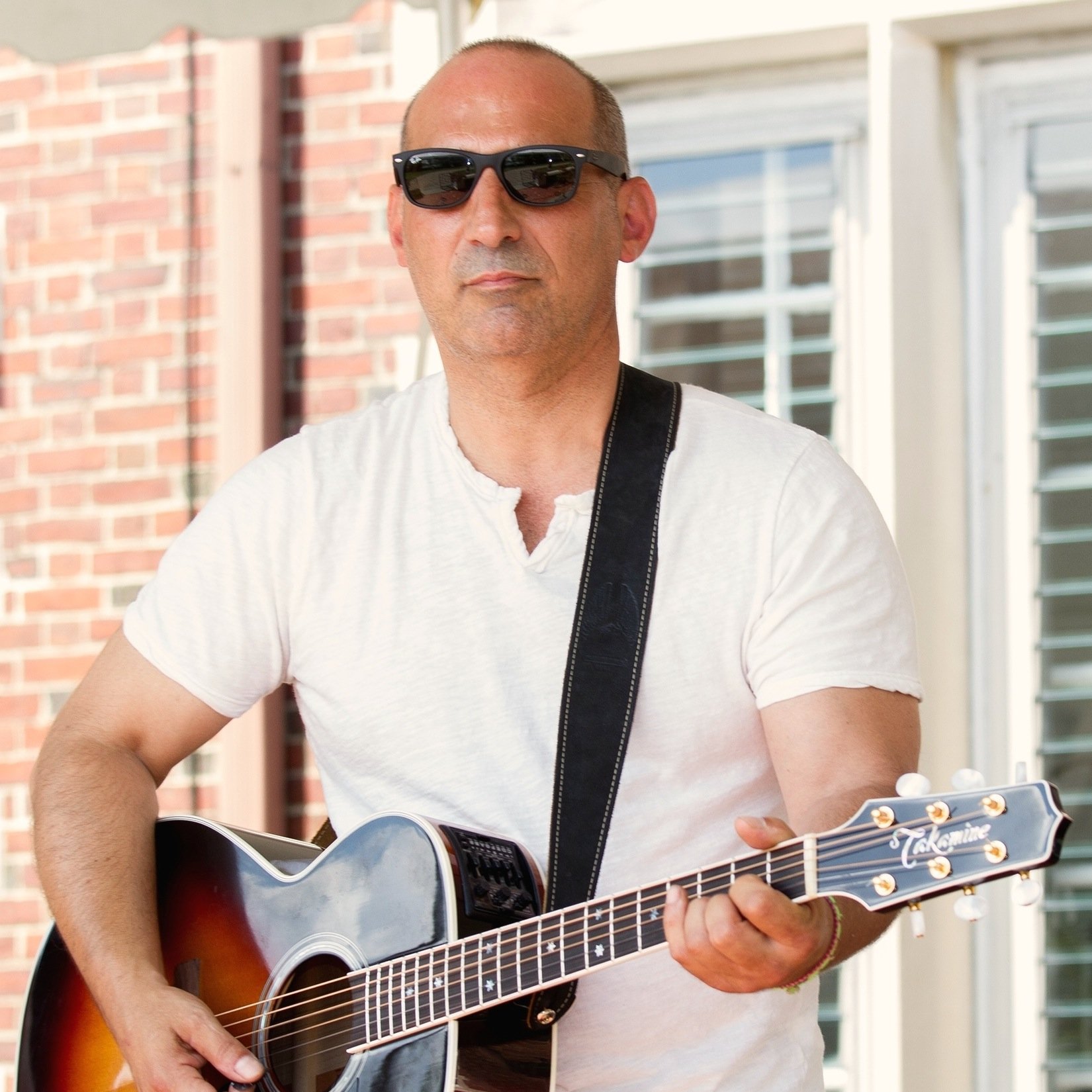 Live music is therapy for the soul