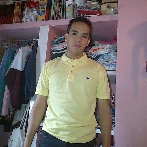 Rosalesfluis's profile picture. 