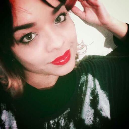 Sweet like cinnamon. In a relationship with @CrawlingJohn_ ♥
