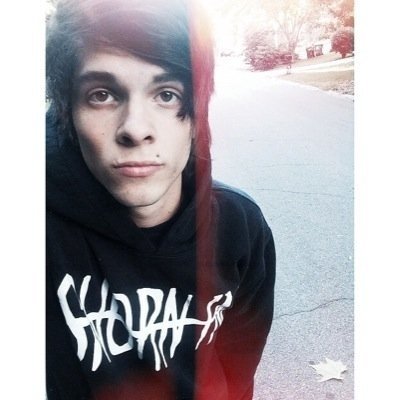 ♡ More issues than vouge♡ lol fuck you my sunshine follows me. ♡5sos is my life..
