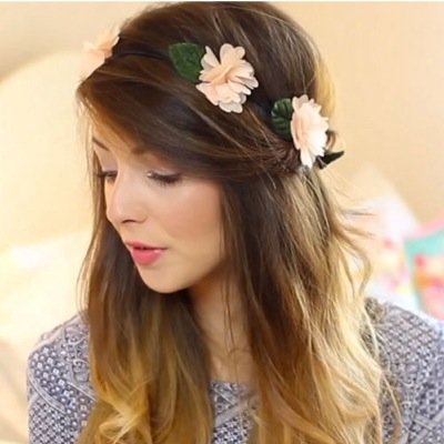 I'm just a Brit who somehow ended up in the states! ||16 but short for my age. ||Daughter of Aphrodite|| I am a beauty guru and a Fangirl.