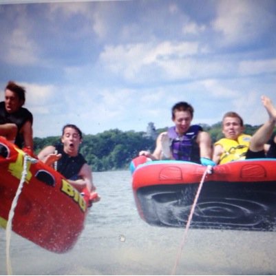 cutesch11's profile picture. So this one time I challenged a bear to a fight and it didn't go so well...