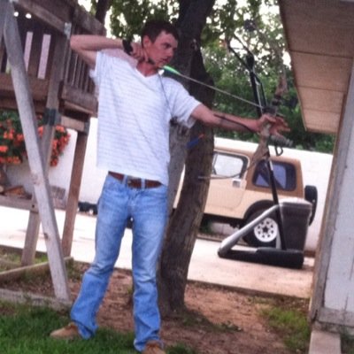 pmart_32's profile picture. 