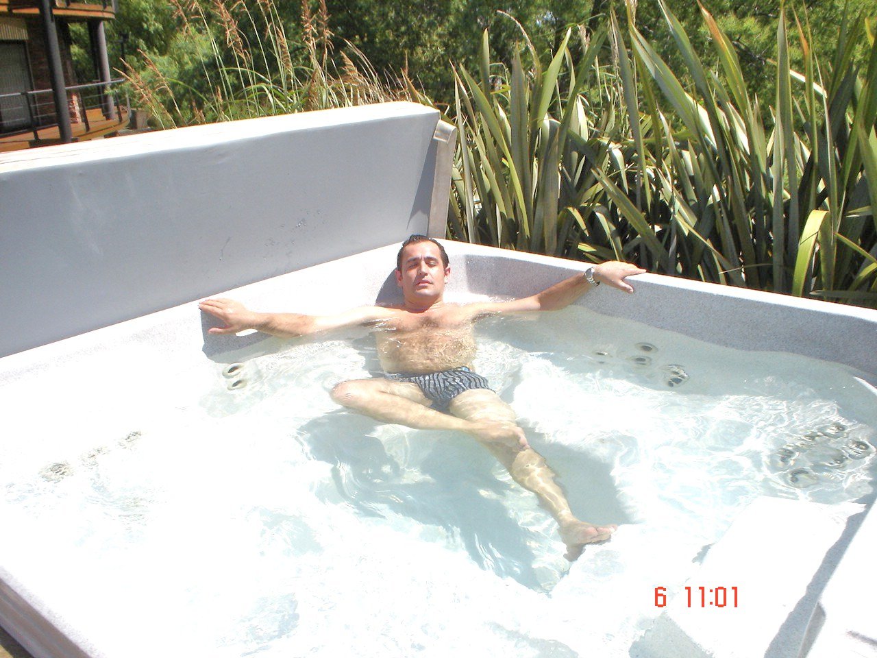 Fyegros's profile picture. Hola soy una persona simple familiera y con ganas de conocer gente linda y divertida,siganme que voy a seguir a todos los que me sigan!