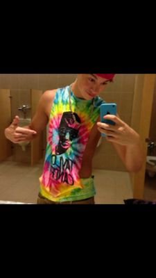 he brightens my day ♡                            http://t.co/ZtYCUSP4r5