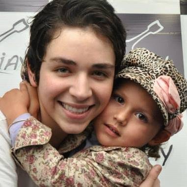 Everydayeduu's profile picture. Sei que esta aqui toda essa vontade de te abraçar, e de te ver sorrir, e essa sensação de que faria tudo por você [...]              Edu Followed