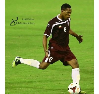 ‏عمري 16 واحب نادي النصر وان شاء الله اكون عند حسن ضنكم