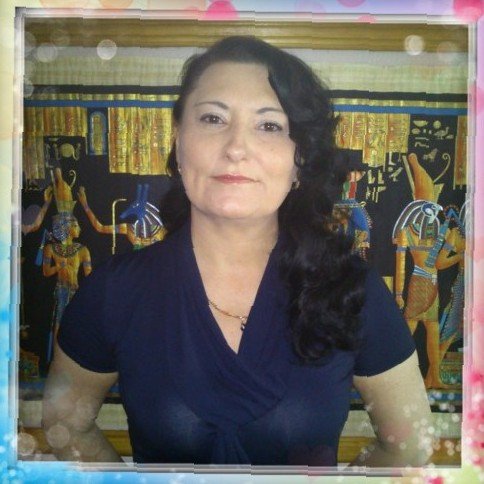 kirmaqdv's profile picture. mother, social nerd, wine shark