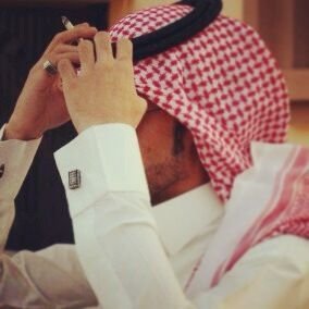 مثلما يوجد دُموع للفرح هُنالك ضحكات - لم تكن للسّعادة