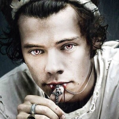 My name is harry @wolfzaynie is mine only mine i do not share my baby girl is cassade and my bff is @paynefcke i love you all