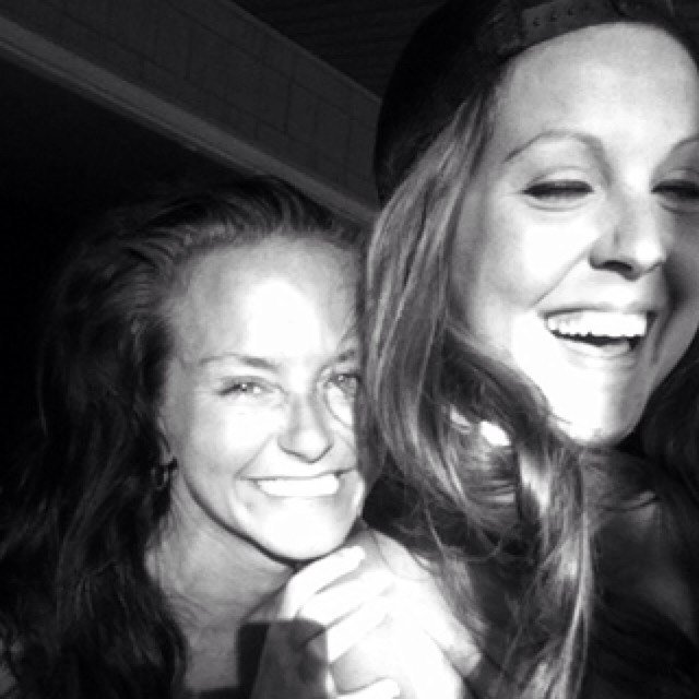 ArielleCoyne's profile picture. Letss play a gamee; Follow the leader! (: