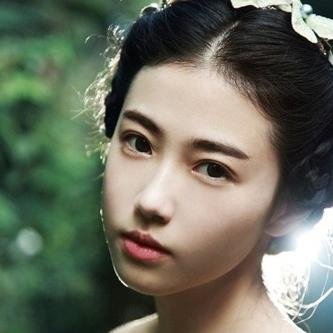 Julie3020's profile picture. 