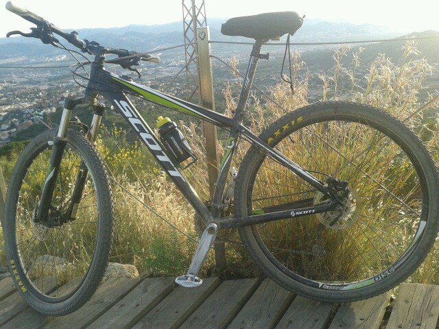 feeltheflow93's profile picture. 