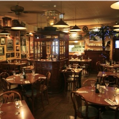 Situated in Iver Heath, near the world famous Pinewood Studios. The Palm Suite has been serving delicious meals and cocktails for over 30 years!