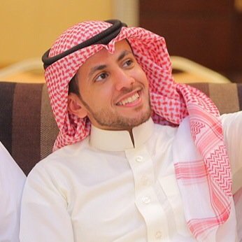 حينما تتحدث عن (النجاح) في حياتك انظر لعلاقتك مع (ربك) و (والديك) في القانون درست وفي قلبه أعمل