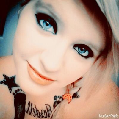 My name is Victoria Harbick  my birthday is 5-26-94 I have a son named Jordell Rey and im very loving and a good listener (: