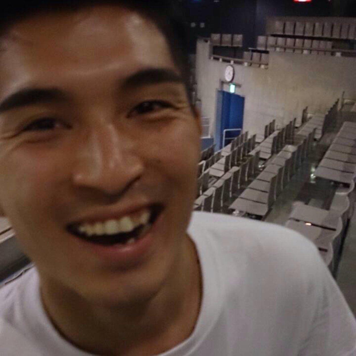 jhs_Iclass_bot's profile picture. Iクラスで起きた名場面、珍事件などを呟こうかなと思います。