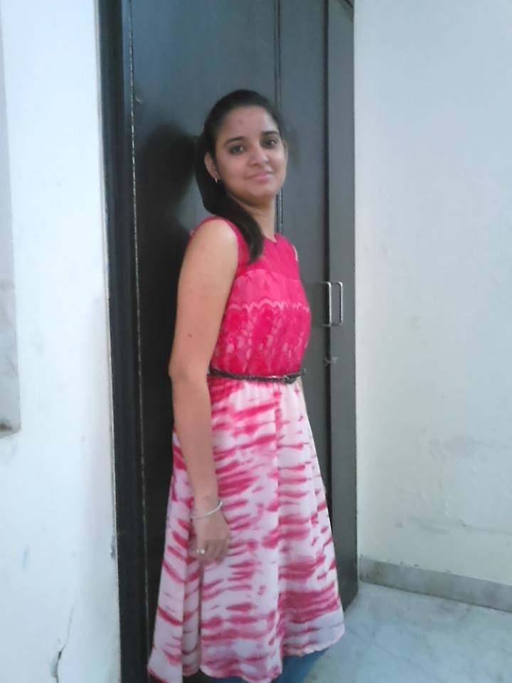 Juhi376's profile picture. 