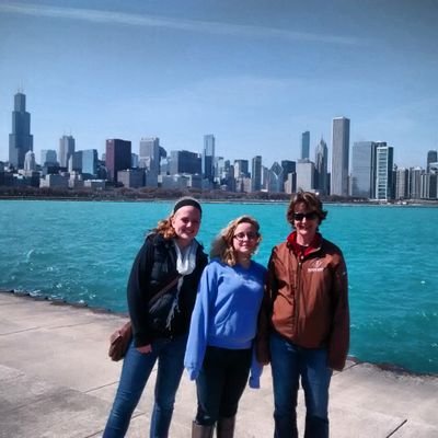 ev_rose_'s profile picture. And I've been living on the crumbs of your love but I'm starving now - Vance Joy