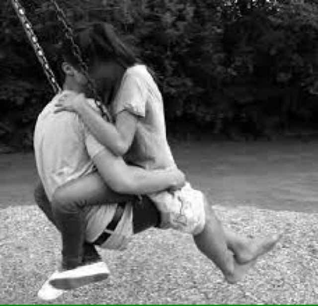 Mysubtweeter's profile picture. post for when they should know it's about them.