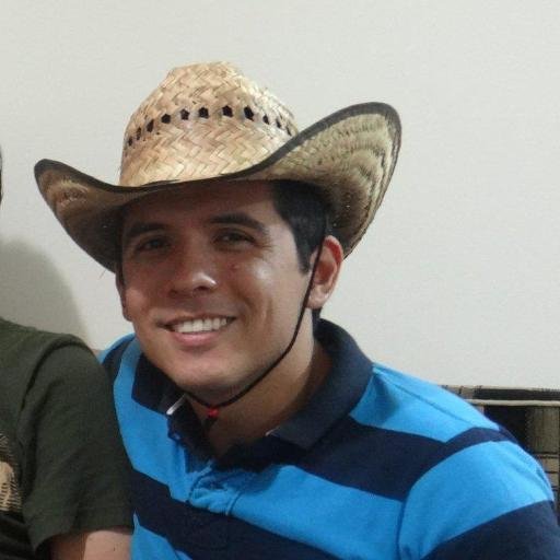 Nacido en Cocha, vive en Santa, Ingeniero de Sistemas, Le gusta la Coca Cola, el futbol y los aviones, Wilstermannista, 100% Kochalo y ultimamente Runner!!