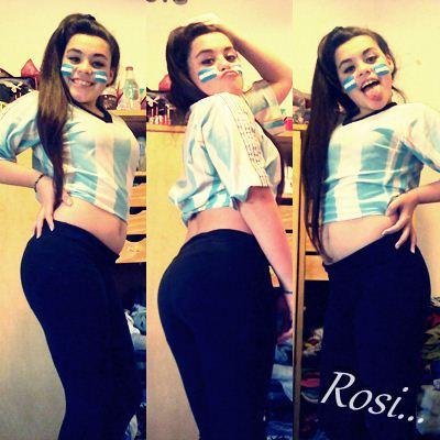 Holissss.! Muchos no me conocen pero Soy una RESTARTICA mas y mi Sueño es Conocerlos Ah Ellos y Diseñadora Y Bueño mi Color Fbrt Es el NGO  soy de Capricornio