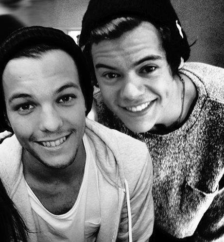 pls follow @louismylovely , I follow back on that account!!