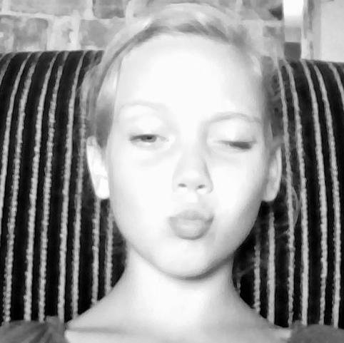 dinuce's profile picture. 