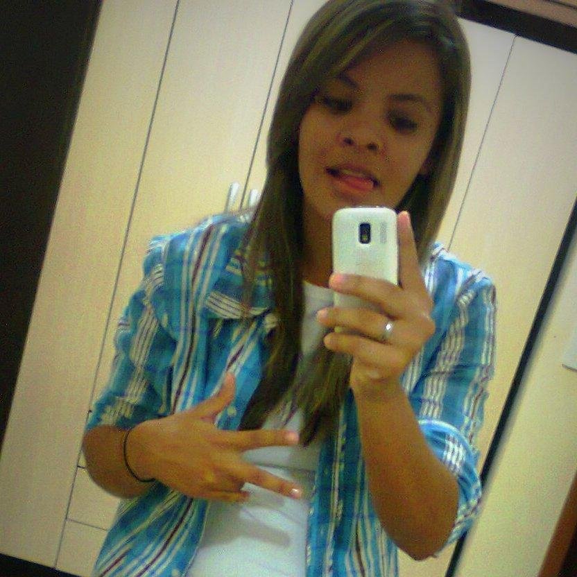 Acreditar no amor já não faz mais sentindo.