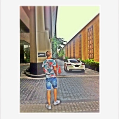 OfficialPIETUUR's profile picture. 