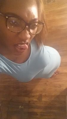chilled,laid back, goofy, fun to be around,real ass yung lady