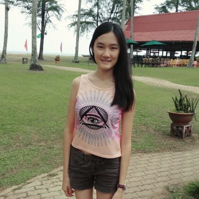 worry forgets the good things that hope remembers. smile and savour~ :)