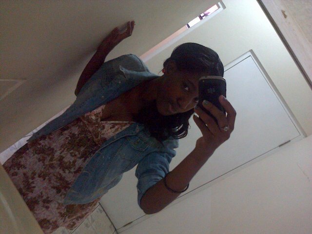 Name Is Ronisha aka Nisha , Love To Sing and Dance...Living Mah Life Just Find... Thnx To All Mah Haterz To Dha F**kin World....