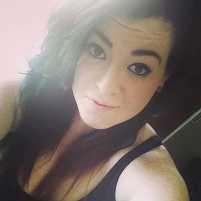 MollieCrookes's profile picture. Blurrrrrrrr.