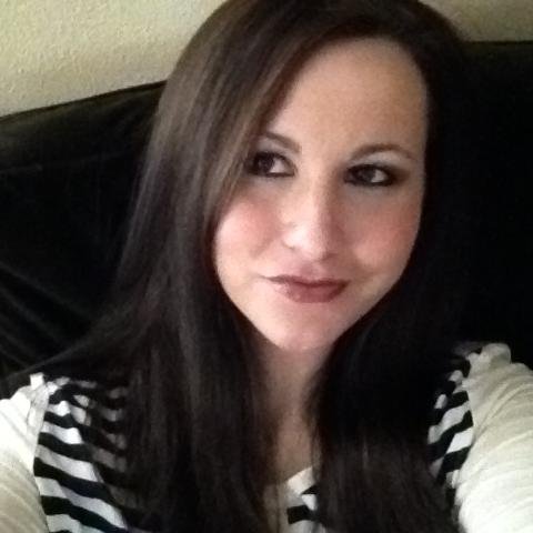 Laceym19's profile picture. 