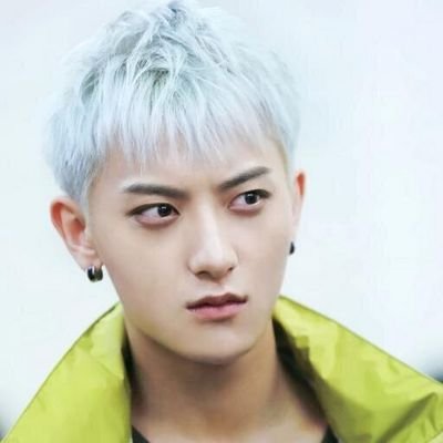 Hi,Korea and k_pop is my life ,ilove very muche korea drama♥     행복은 한국이다                                           (★أبذل قصارى جهدك في كل شي )