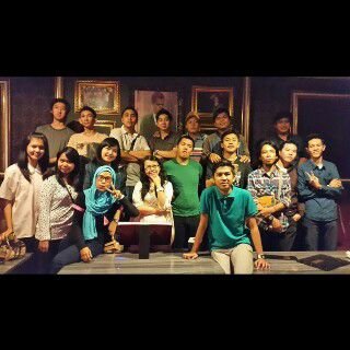 SD Xaverius 3 Palembang | SMP Mardi Yuana Depok | STM Mandiri Depok | Mentor College Semarang | Staff at Pempek Beringin | Manchester United Fans