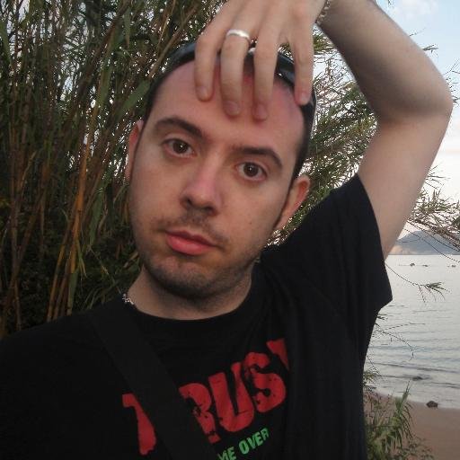 Videogames programmer. Father of 2. A three-headed MONKEY!