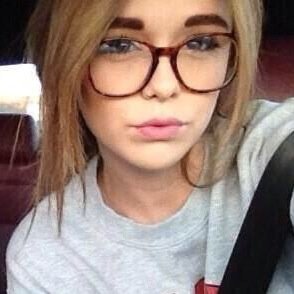 Hey im acacia!! and i love every band and they love me too!!!☺️