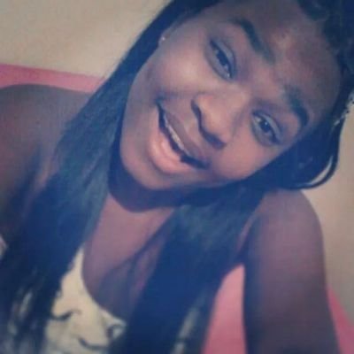 17 anos, Sargitariána, Corinthiana de ՏՁ ,Teimoso,   Ciúmenta , Compeensiva , Carinhosa, Simpática ;D https://t.co/z0mK9igOU7