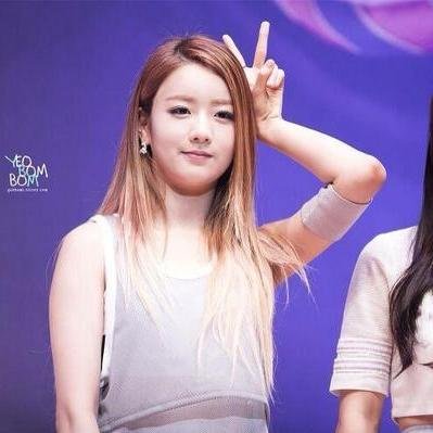 Pinke pinke yoon bomi