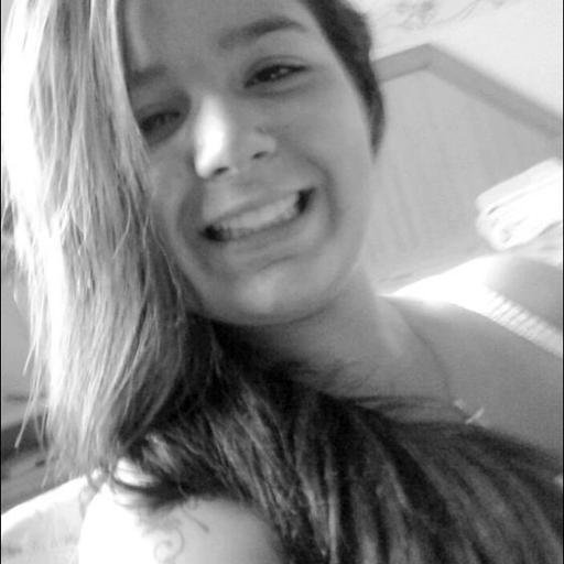 Nada é errado se te faz feliz ! :p
