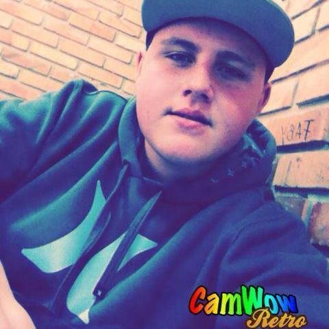 _Viannarenan's profile picture. https://t.co/fFHwibImHF