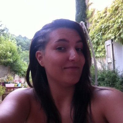 OceaneMbaba's profile picture. 