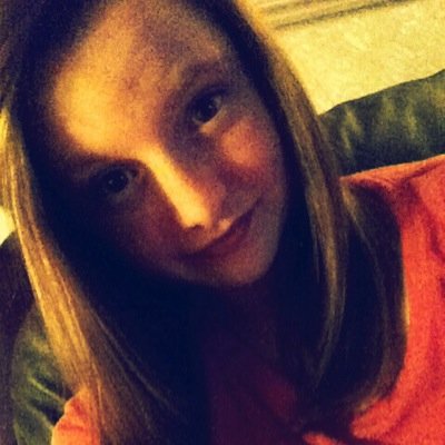 Follow me pleasee!!