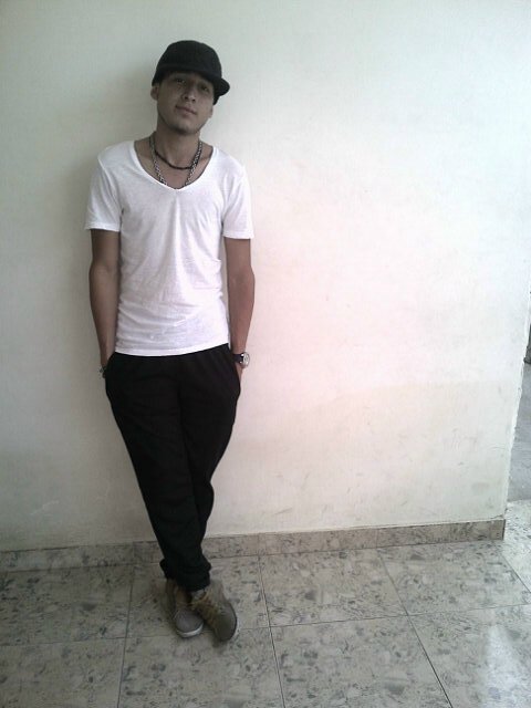 Activo en la calle 4:20                                              FAMILIA